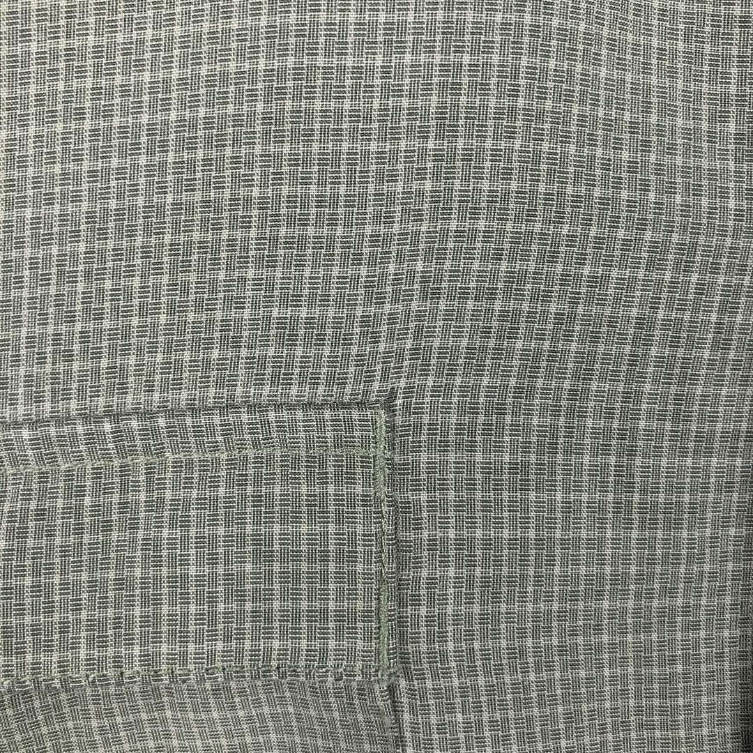 Columbia GRT all-over print short-sleeved check shirt, boxy style, men's size L. Viscose Khaki type sage green Vintage Second Hand