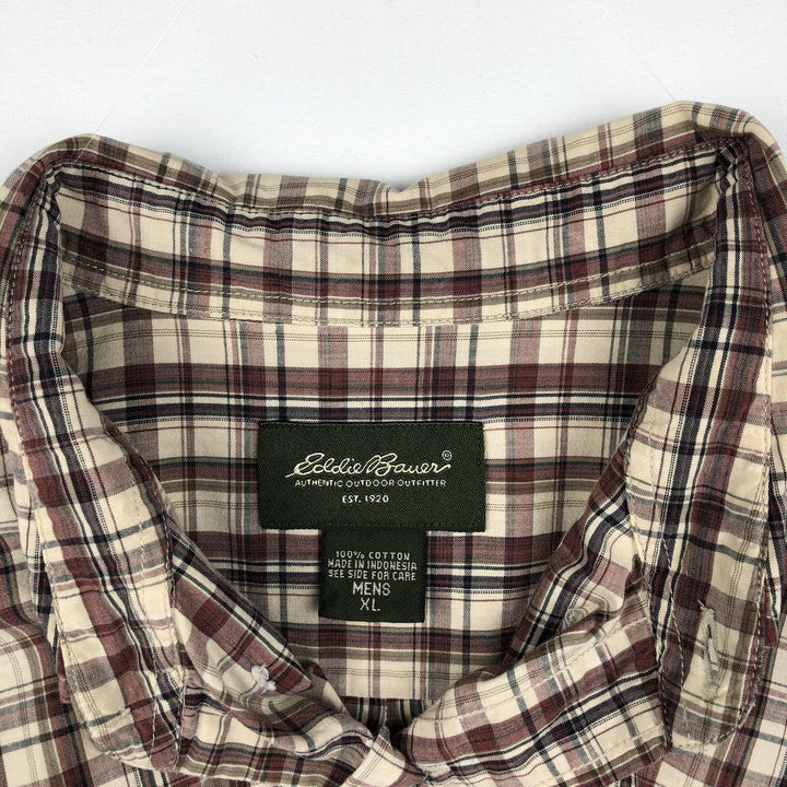Eddie Bauer Short-Sleeve Button-Down Check Shirt, Boxy Shirt, Men's Size XL (approx.) cotton burgundy type Vintage Second Hand