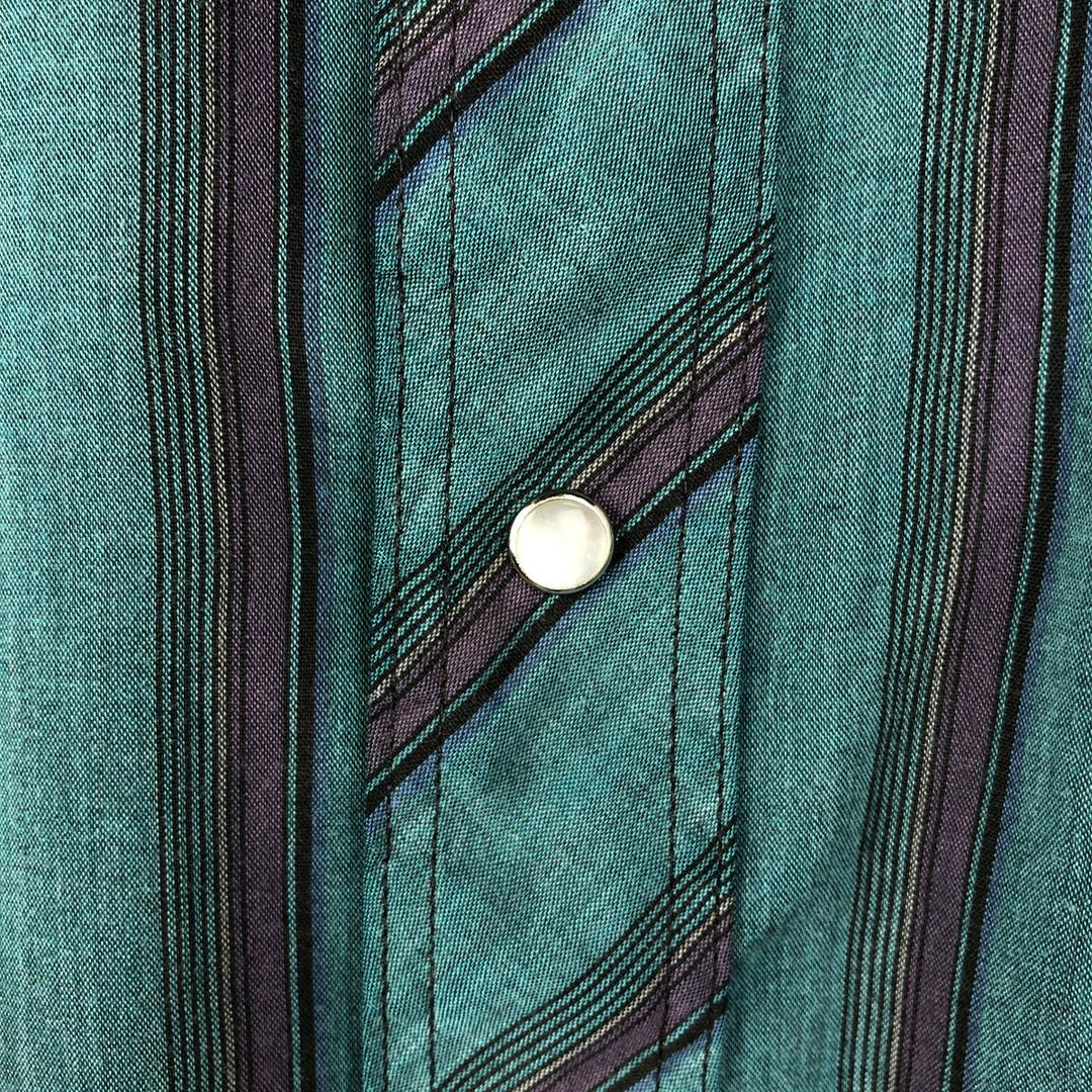 Wrangler Stripe Pattern Short-Sleeve Western Shirt, Men's Size L (approx.) polyester Blue type light blue Vintage Second Hand