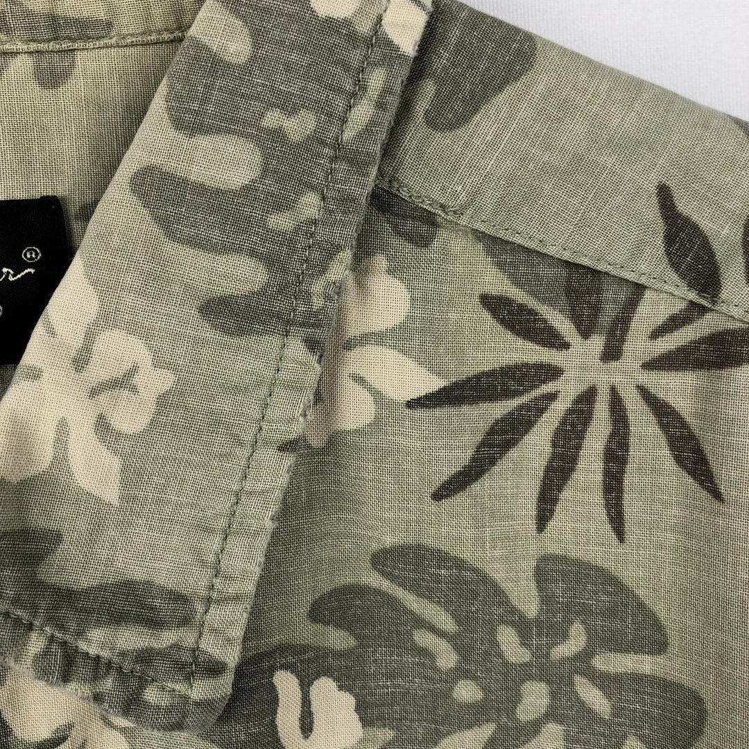 Eddie Bauer Leaf Pattern Hawaiian Aloha Shirt, Box Shirt, Men's Size L (approx.) cotton Khaki type sage green Vintage Second Hand