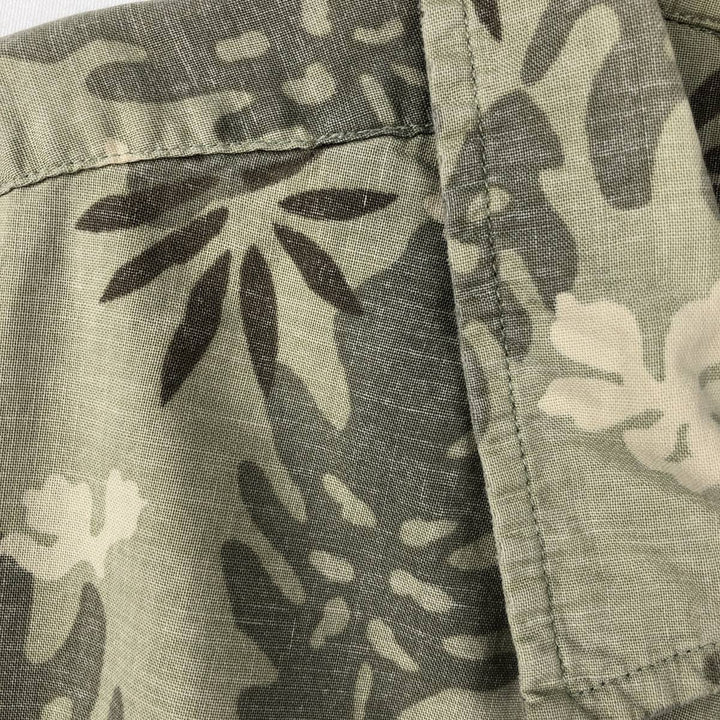 Eddie Bauer Leaf Pattern Hawaiian Aloha Shirt, Box Shirt, Men's Size L (approx.) cotton Khaki type sage green Vintage Second Hand