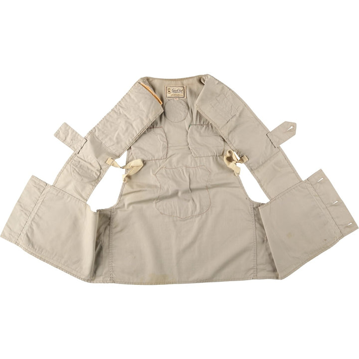 1950s-era Gun Club Sportswear custom patch shooting vest, men's size M (approx.) unclear Beige type Vintage Second Hand