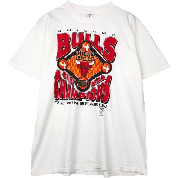 90'S Delta NBA Chicago Bulls Logo Print T-Shirt, Men's Size XL (Equivalent), Vintage cotton pale white type Vintage Second Hand