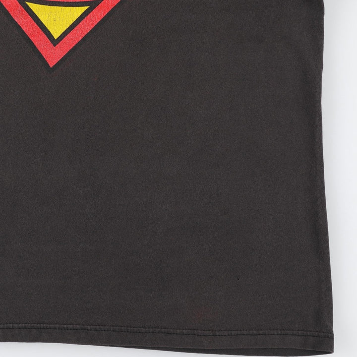 Delta Superman Character Print T-Shirt (Men's Size M) cotton black type Vintage Second Hand