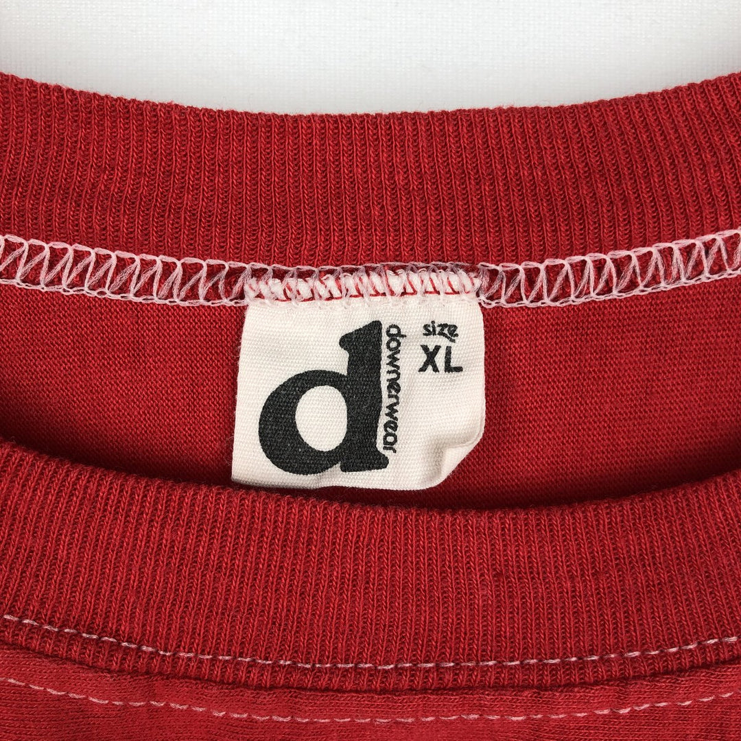 1970'S Downerwear Wisconsin University of Wisconsin Football T-Shirt, Made in USA, Men's XL equivalent, Vintage cotton red type Vintage Second Hand