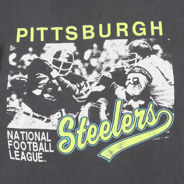 90'S Logo 7 NFL Pittsburgh Steelers Sports Print T-Shirt, Made in USA, Men's Size M (Equivalent), Vintage cotton black type Vintage Second Hand