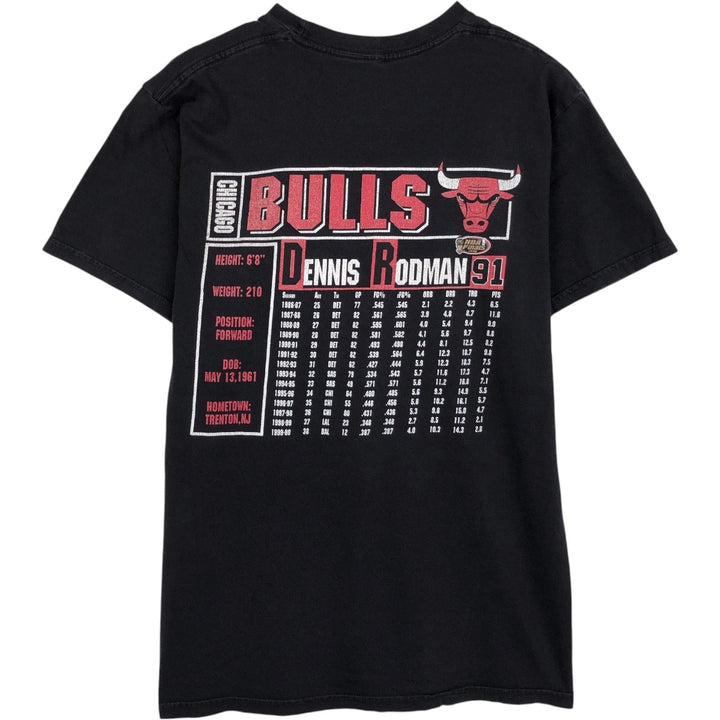 Mitchell and Ness NBA Chicago Bulls Dennis Rodman Sports Print T-Shirt (Men's Size L) cotton black type Vintage Second Hand