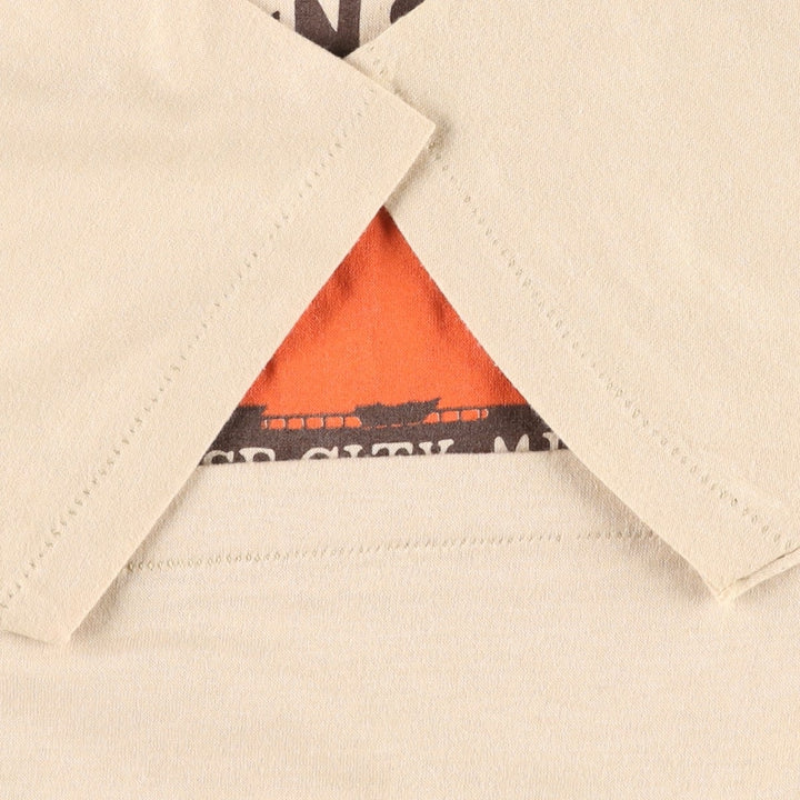 80'S sportswear print T-shirt, made in USA, men's size L. polyester Beige type Vintage Second Hand