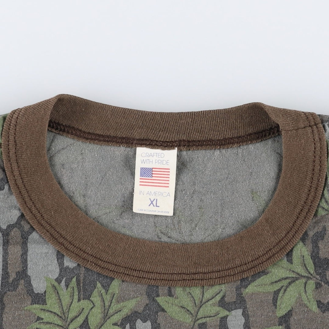 ~90'S Tree Bark Camo T-Shirt, Made in USA, Men's XL equivalent, Vintage polyester Khaki type sage green Vintage Second Hand