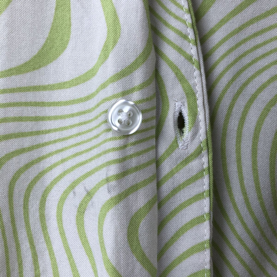NO BOUNDARIES All-over print short-sleeved open-collar rayon shirt, boxy fit, men's size XL. Rayon green type yellow green Vintage Second Hand