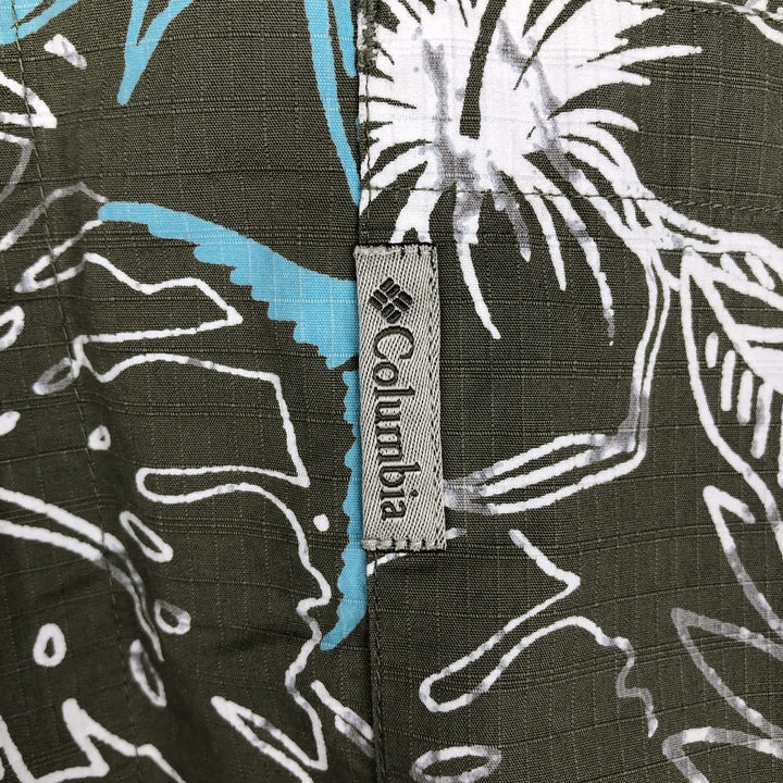 Columbia PFG Hibiscus Pattern Fish Print Ripstop Button-Down Short-Sleeve Fishing Shirt, Boxy Shirt, Men's Size L (approx.) cotton Khaki type Vintage Second Hand