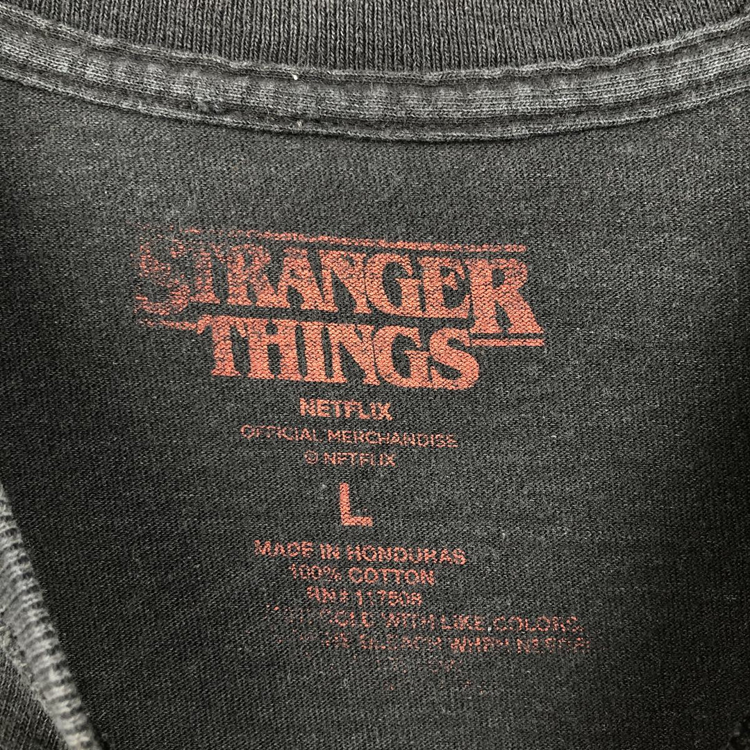 STRANGER THINGS Stranger Things Movie T-shirt Men's L size cotton black type Vintage Second Hand
