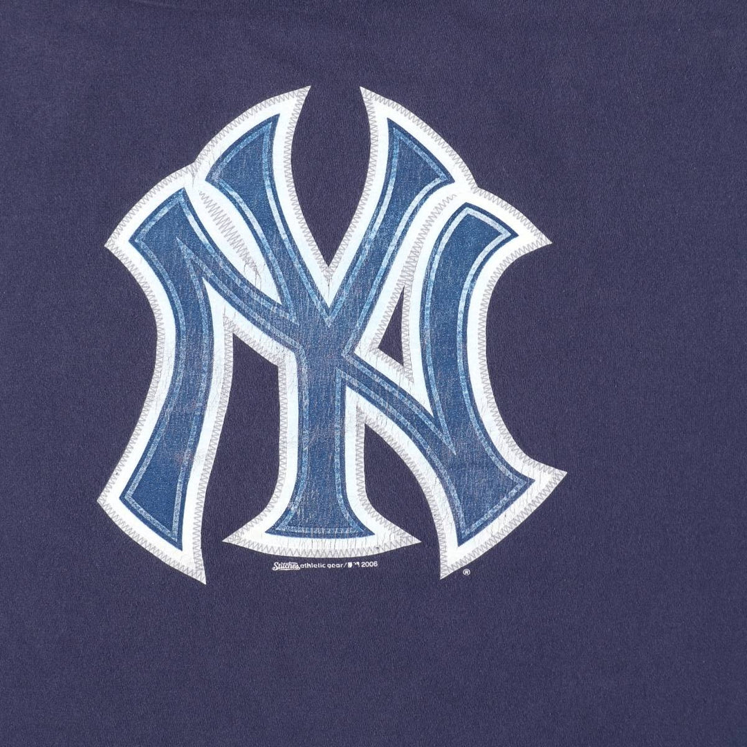 2000'S Stitches MLB New York Yankees Sports Print T-Shirt, Men's Size XL (approx.) cotton navy blue type Vintage Second Hand