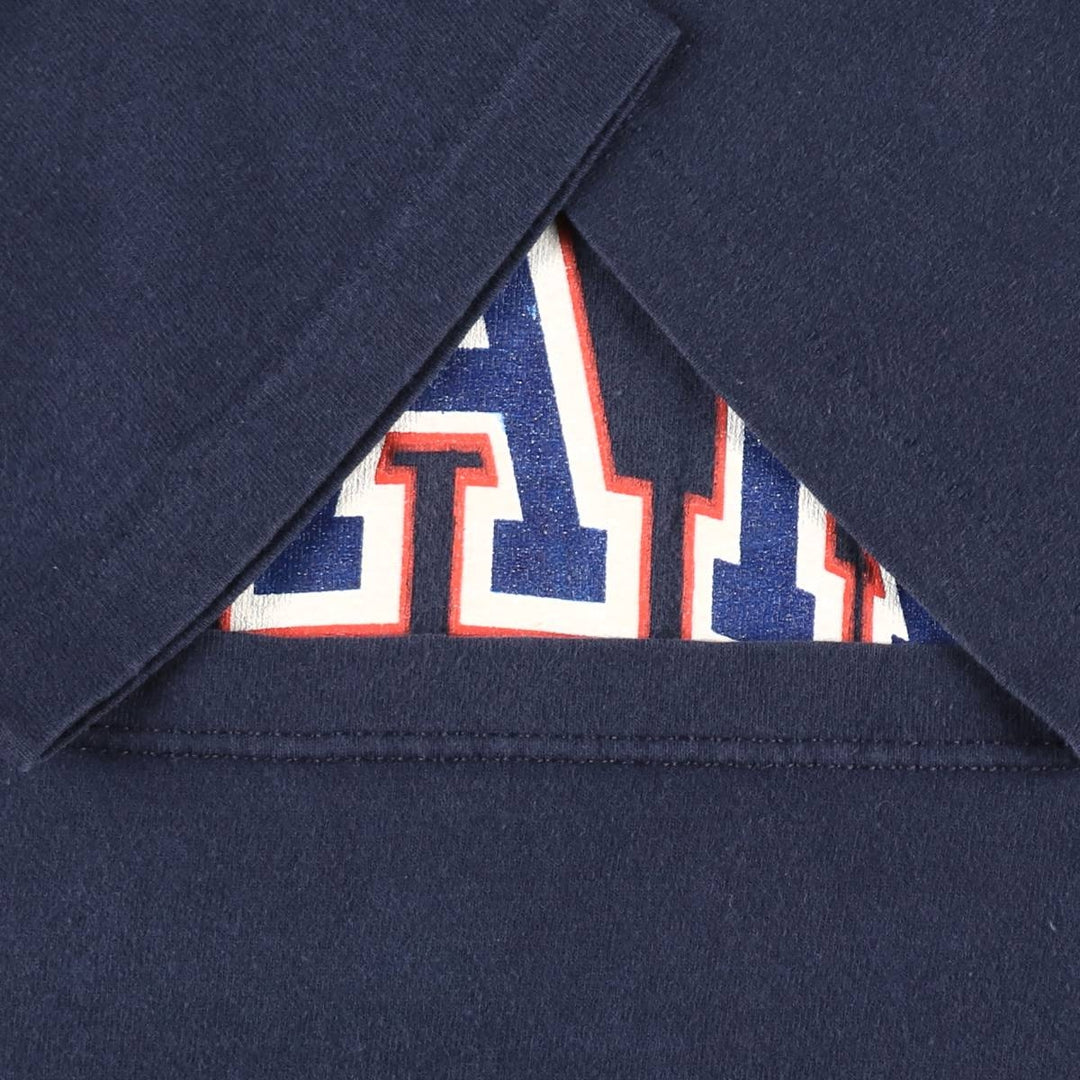 Champion NFL Chicago Bears sports print t-shirt, made in USA, men's size M equivalent, vintage. cotton navy blue type Vintage Second Hand