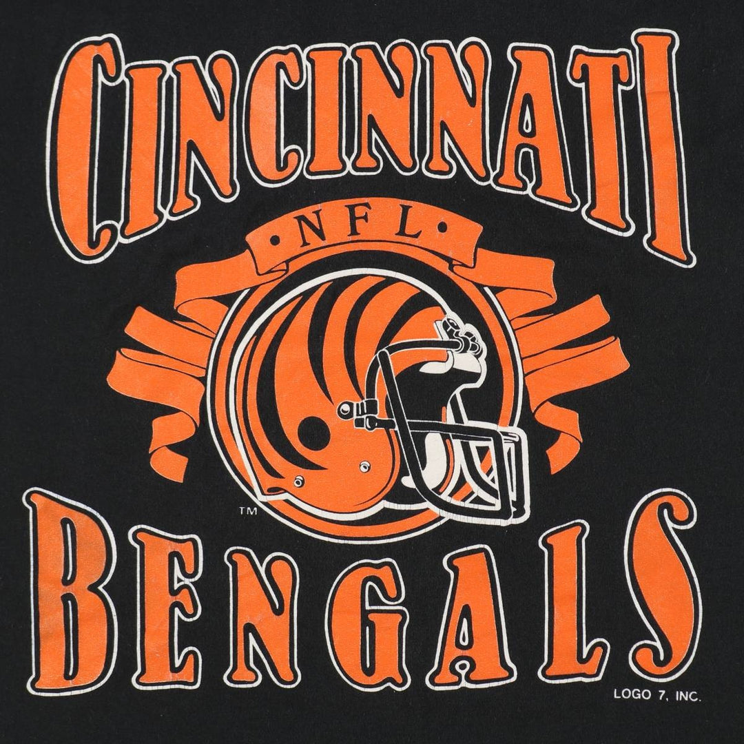 90'S Logo 7 NFL Cincinnati Bengals V-neck Football T-shirt, Made in USA, Men's XL equivalent. cotton black type Vintage Second Hand