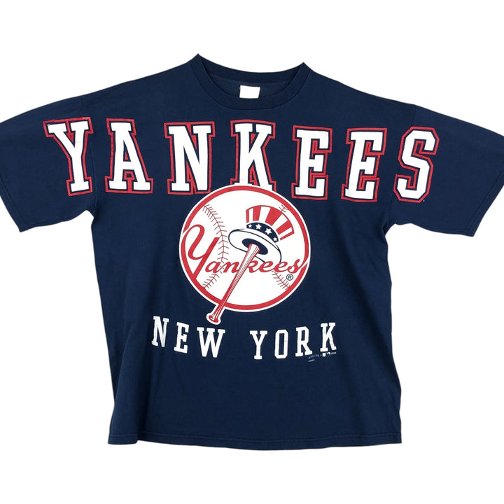 90'S MLB New York Yankees sports print t-shirt, made in USA, men's size L equivalent, vintage. cotton navy blue type Vintage Second Hand
