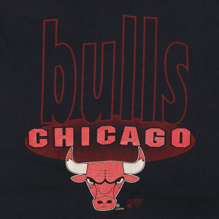 90'S NBA Chicago Bulls sports print T-shirt, men's size M equivalent, vintage. unclear black type Vintage Second Hand