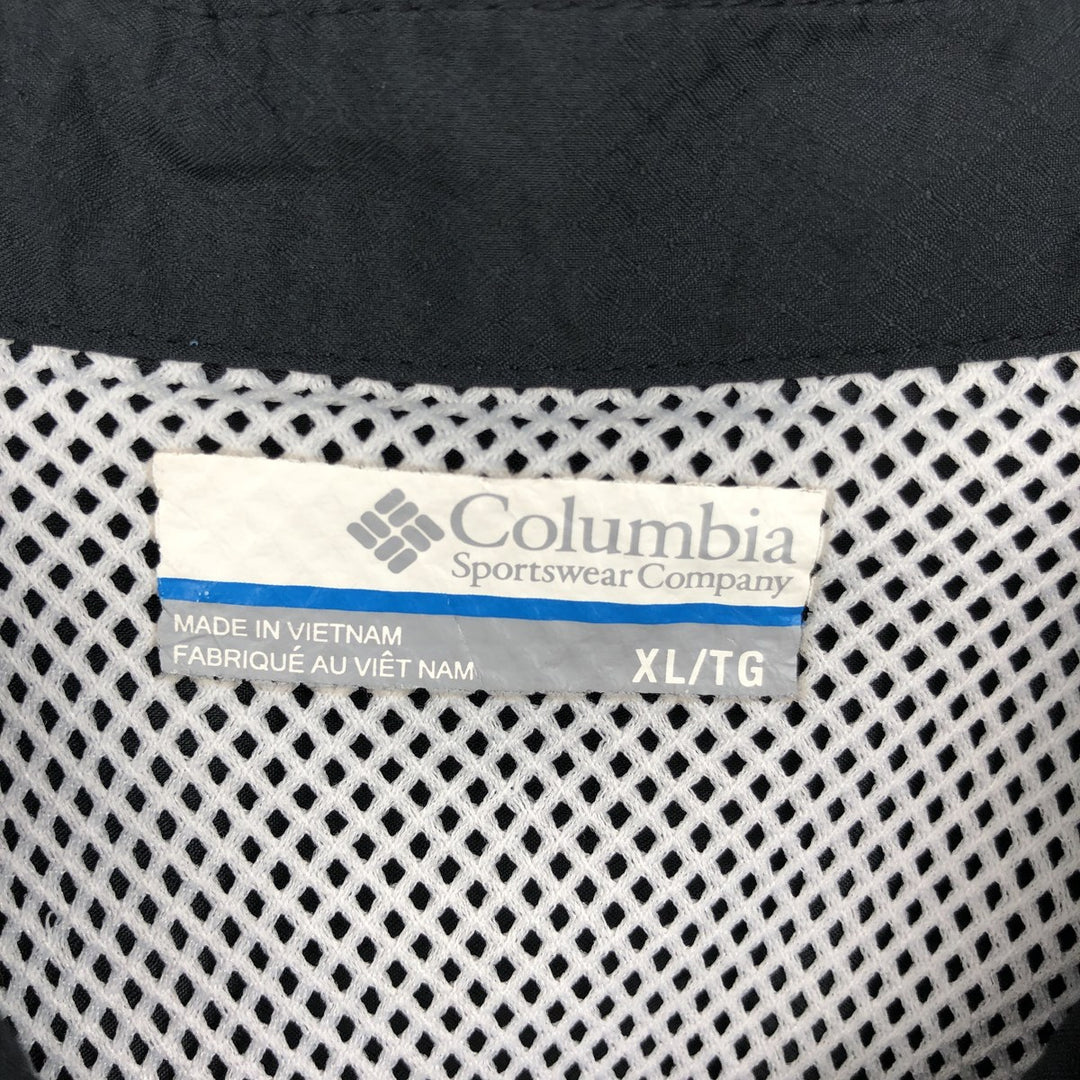 Columbia PFG Omni-Shade Open Collar Ripstop Short Sleeve Fishing Shirt, Box Shirt, Men's XL equivalent. polyester black type Vintage Second Hand