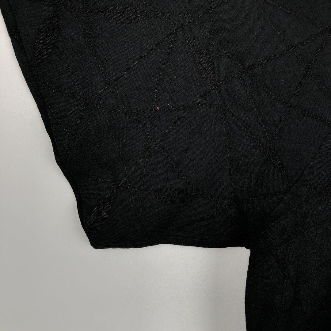 Perry Ellis all-over print short-sleeved open-collar rayon shirt, boxy fit, men's size XL equivalent. Rayon black type Vintage Second Hand