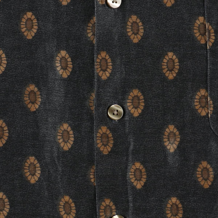 Perry Ellis all-over print short-sleeved open-collar linen shirt, boxy fit, men's size L equivalent. linen black type Vintage Second Hand