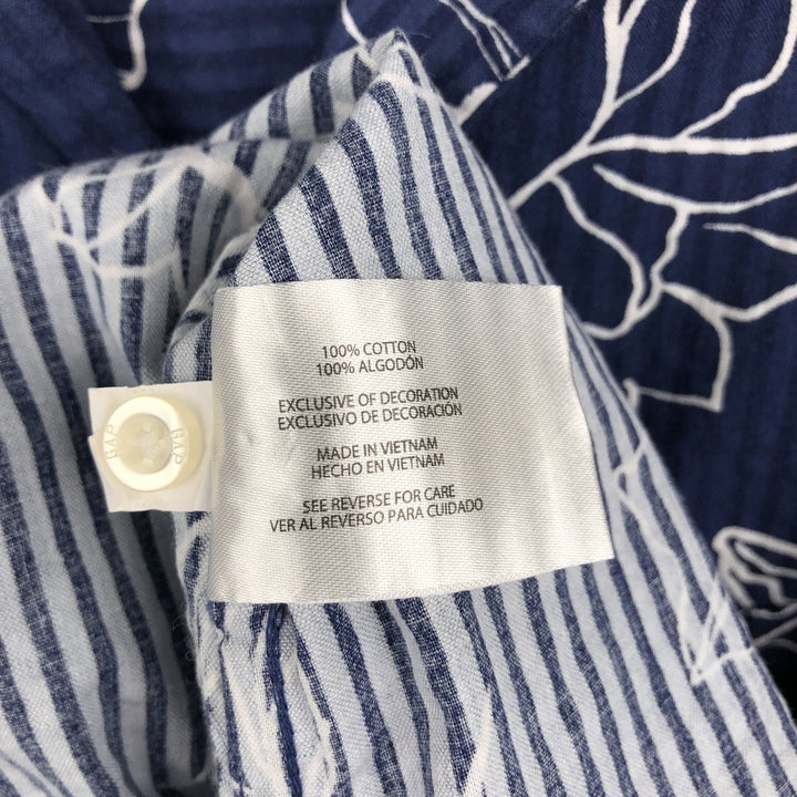 2000'S GAP all-over floral and stripe pattern open-collar Hawaiian Aloha shirt, boxy fit, men's size M. cotton navy blue type Vintage Second Hand