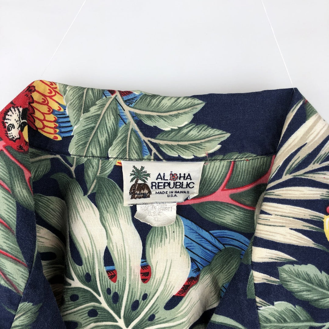 ALOHA REPUBLIC All-over Leaf Pattern Open Collar Hawaiian Aloha Shirt, Boxy Shirt, Made in Hawaii, Men's XL Equivalent cotton navy blue type Vintage Second Hand