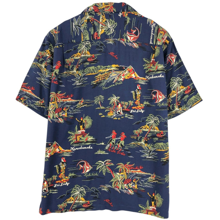 Hilo Hattie All-over print rayon open-collar Hawaiian Aloha shirt, boxy style, made in Hawaii, men's size L equivalent, vintage. Rayon navy blue type Vintage Second Hand