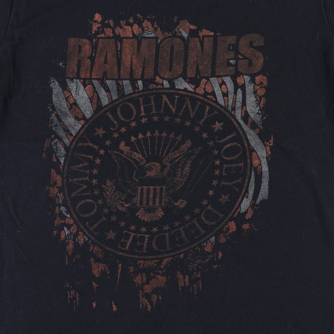 RAMONES Eagle Pattern Band T-Shirt (Men's Size M) cotton black type Vintage Second Hand