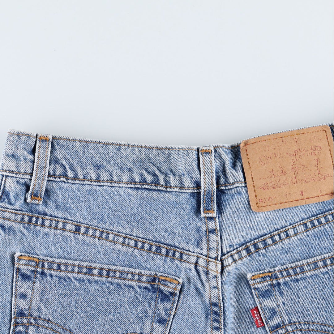 90'S Levi's 550 Relaxed Fit Denim Shorts, Made in USA, Women's Size L (W28 equivalent), Vintage. cotton blue type Vintage Second Hand