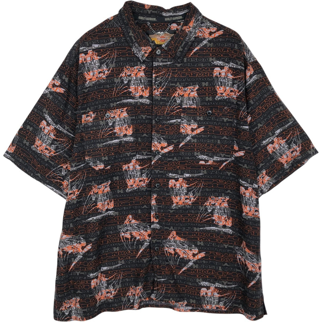 Harley-Davidson all-over print hidden button-down short-sleeved work shirt, boxy style, men's size XL equivalent. Rayon black type Vintage Second Hand