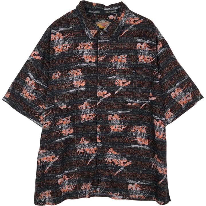 Harley-Davidson all-over print hidden button-down short-sleeved work shirt, boxy style, men's size XL equivalent. Rayon black type Vintage Second Hand