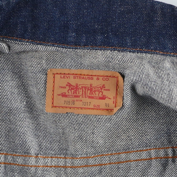 Dark navy ~90'S Levi's 70506-0217 denim jacket, made in Canada, men's size L equivalent, vintage. cotton navy blue type Vintage Second Hand