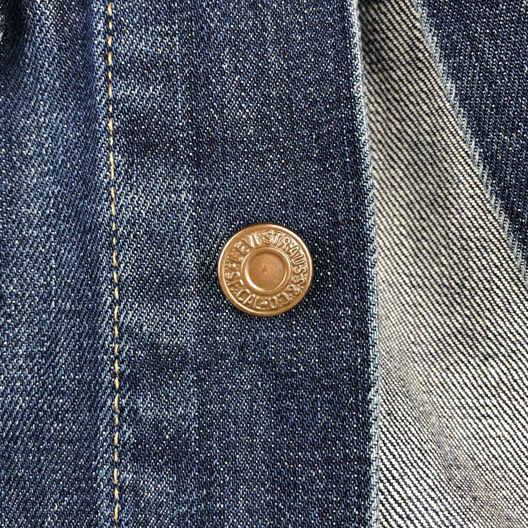 2000'S Levi's 70590-0401 Euro Model Denim Jacket (Men's Size M) cotton blue type Vintage Second Hand