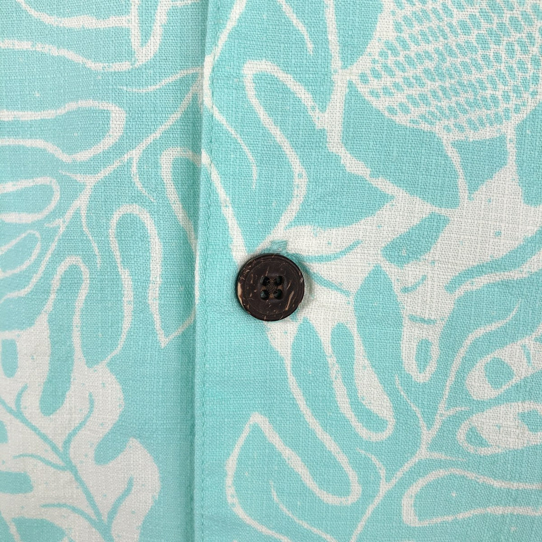 Patagonia 52566SP18 All-over print open collar Hawaiian Aloha shirt, boxy style, men's size L equivalent. Organic cotton turquoise blue Vintage Second Hand
