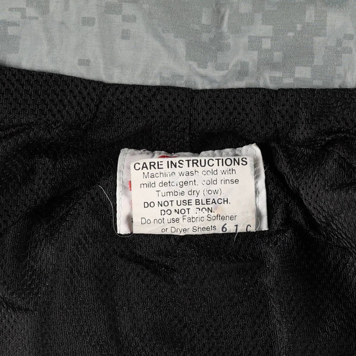 US Army SKILCRAFT PFU Training Jacket, ACU Digital Camo Nylon Jacket, Made in USA, Large Size Nylon gray type Vintage Second Hand