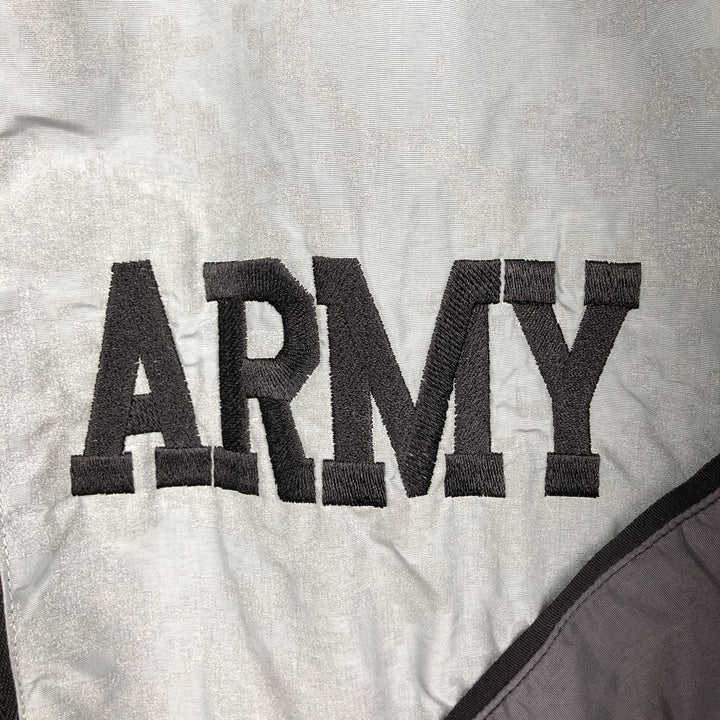 Genuine US Military IPFU Training Jacket, Camouflage Pattern ACU Digital Camo Nylon Jacket, Made in USA, MEDIUM Nylon gray type Vintage Second Hand