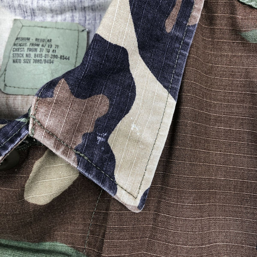 90'S Camouflage Pattern Woodland Camo Ripstop BDU Military Jacket, Made in USA, MEDIUM-REGULAR (Men's M equivalent) Nylon Khaki type Vintage Second Hand