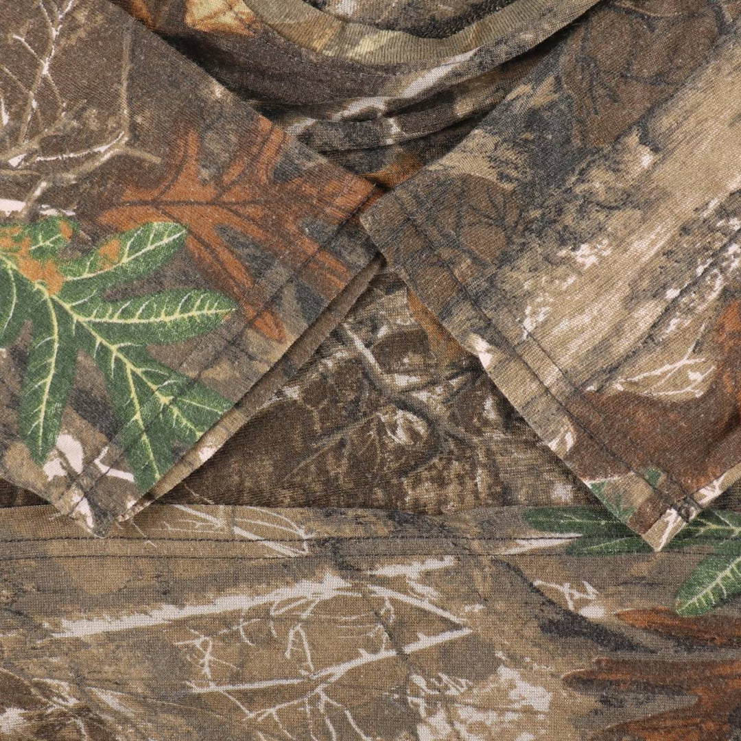 Camouflage RealTree Camo Print T-Shirt, Women's Size M (approx.) cotton Khaki type brown Vintage Second Hand