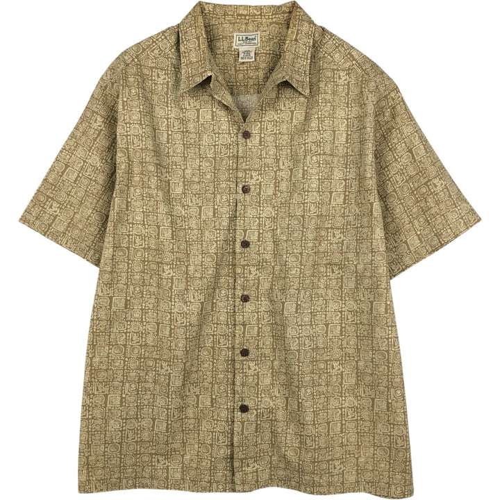 Vintage LLBean box shirt from the 1990'S to 2000s, featuring an all-over print, short sleeves, and an open collar. Size M. cotton Khaki type Vintage Second Hand