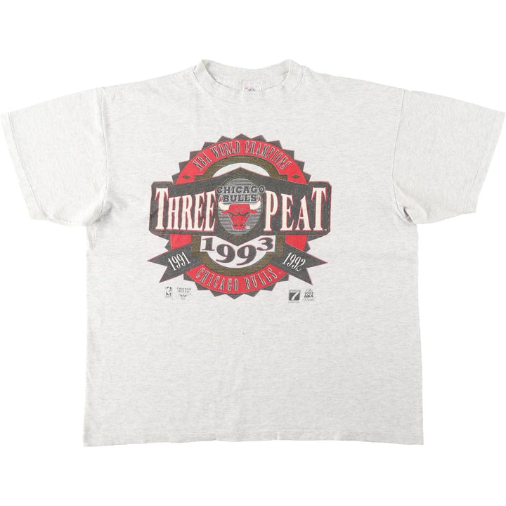 90'S Delta NBA Chicago Bulls sports print T-shirt, Made in USA, Men's XL equivalent, Vintage cotton gray type Vintage Second Hand