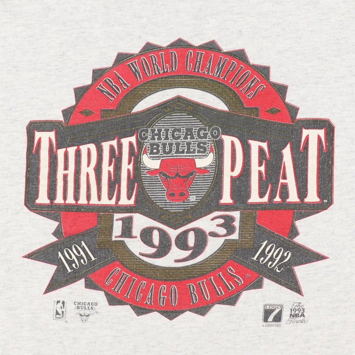 90'S Delta NBA Chicago Bulls sports print T-shirt, Made in USA, Men's XL equivalent, Vintage cotton gray type Vintage Second Hand