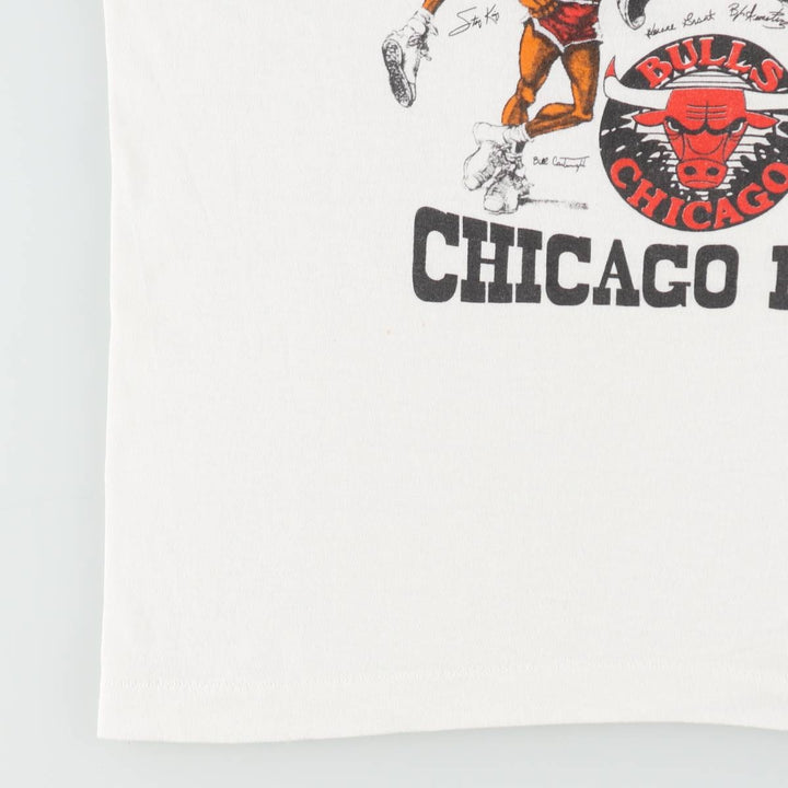 90'S Screen Stars NBA Chicago Bulls Sports Print T-Shirt, Men's Size M (approx.), Vintage unclear white type Vintage Second Hand
