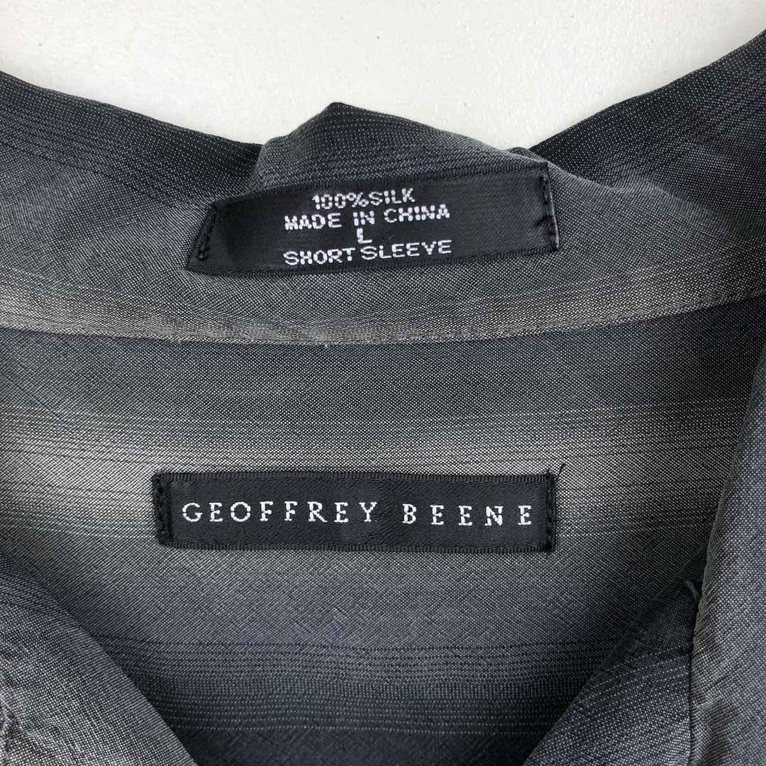 GEOFFREY BEENE Stripe Pattern Multi-Stripe Short-Sleeve Open Collar Silk Shirt Box Shirt Men's Size L silk gray type Vintage Second Hand