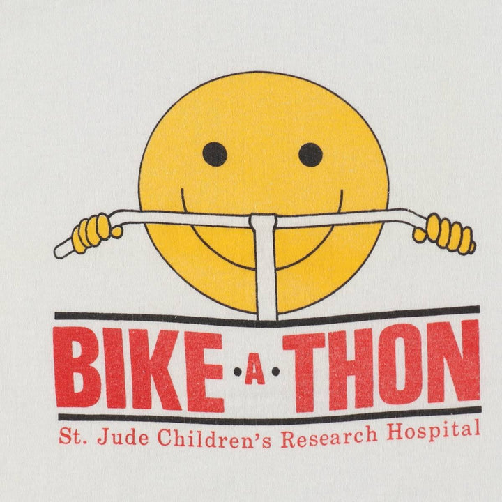 80'S ST. JUDE HOSPITAL Smile Print T-Shirt, Men's Size M (Equivalent), Vintage polyester white type Vintage Second Hand