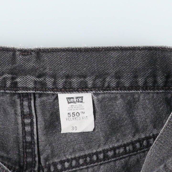 2000'S Levi's 550 Relaxed Fit Black Denim Shorts (Men's W30 equivalent) cotton black type Vintage Second Hand