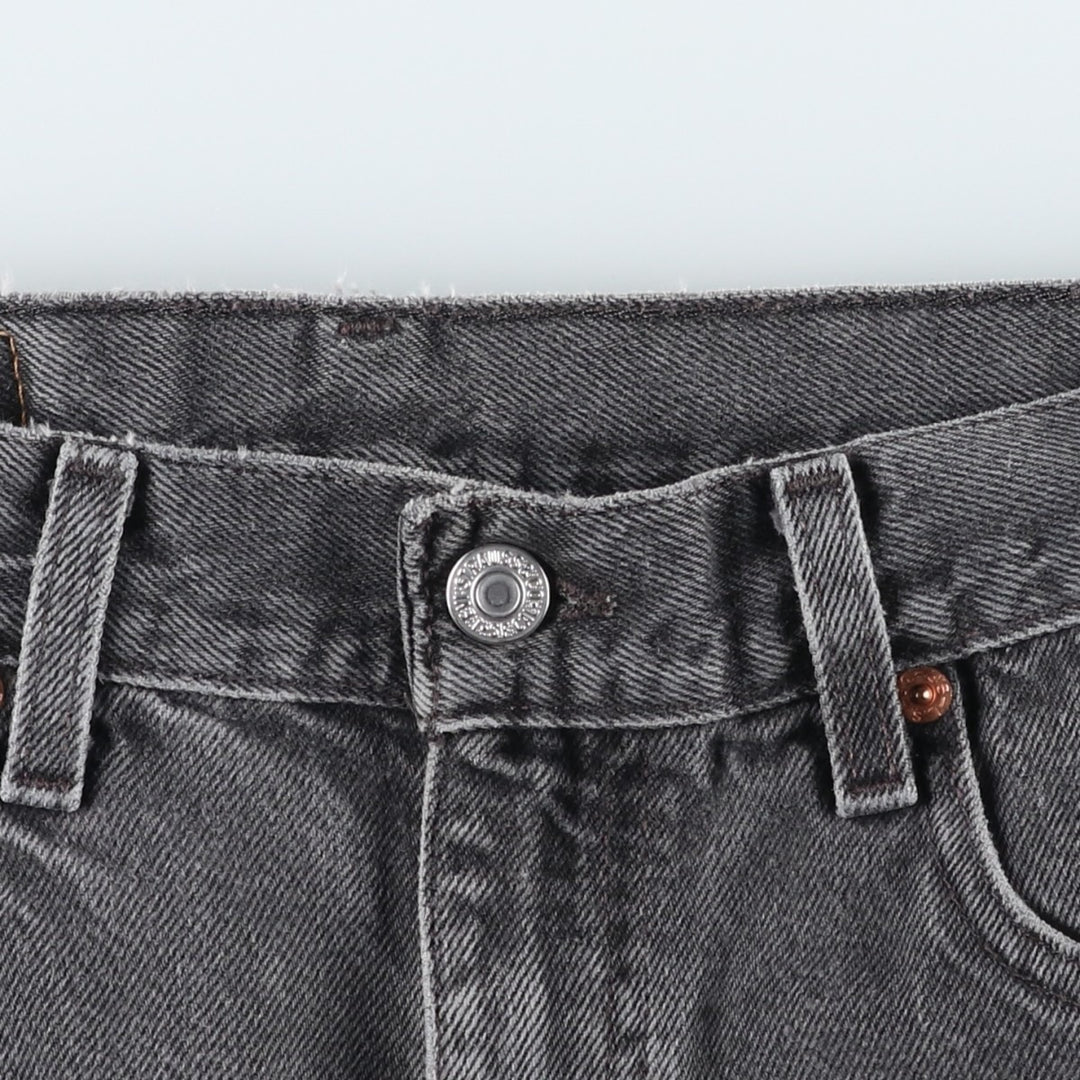 2000'S Levi's 550 Relaxed Fit Black Denim Shorts (Men's W30 equivalent) cotton black type Vintage Second Hand