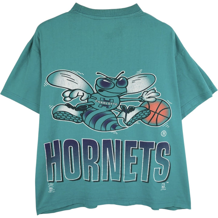 90'S Nutmeg Mills NBA Charlotte Hornets sports print T-shirt, men's size M (approx.) cotton Emerald green Vintage Second Hand