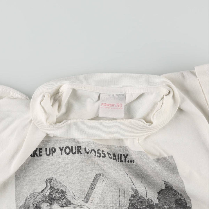 90'S ONITA GUSTAVE DORE Gustave Dore Art T-shirt, Men's XL equivalent, featuring Jesus falling beneath the cross, Vintage. unclear white type Vintage Second Hand
