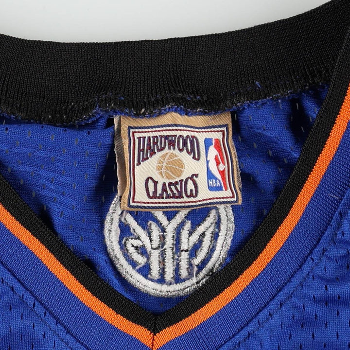 Mitchell and Ness NBA New York Knicks V-Neck Mesh Game Shirt Replica Uniform (Men's Size L) unclear blue type Vintage Second Hand