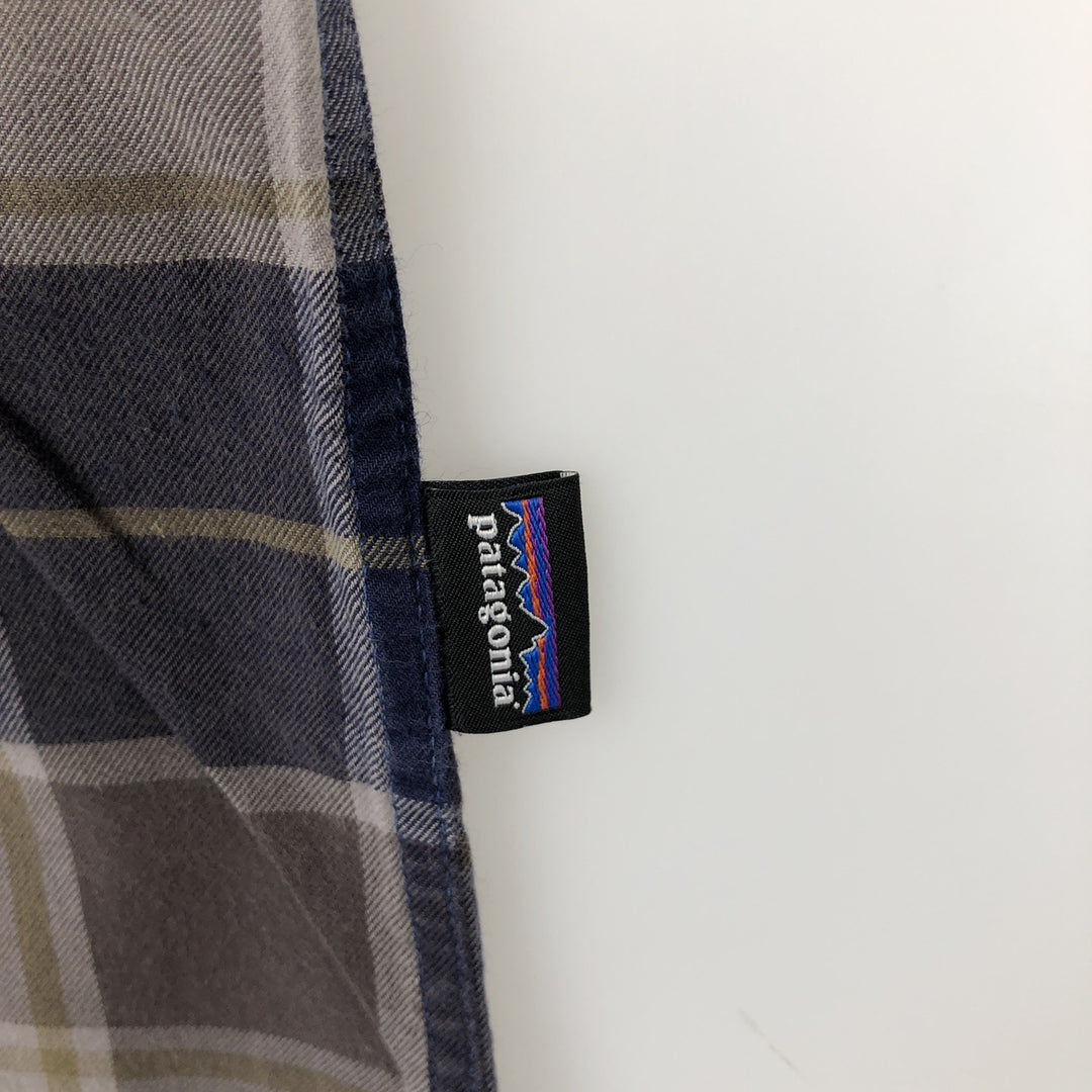 Patagonia 53837FA14 Long-Sleeve Cotton Check Shirt, Men's Size L (approx.) cotton navy blue type Vintage Second Hand
